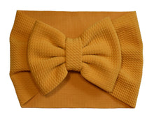 Load image into Gallery viewer, The Essential Bow