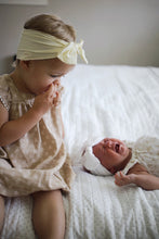 Load image into Gallery viewer, Nylon Bow Knots