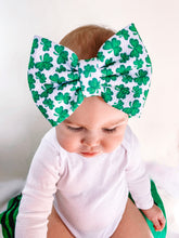 Load image into Gallery viewer, St Patty&#39;s Day Bow
