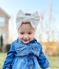 Load image into Gallery viewer, Double Knot Bow
